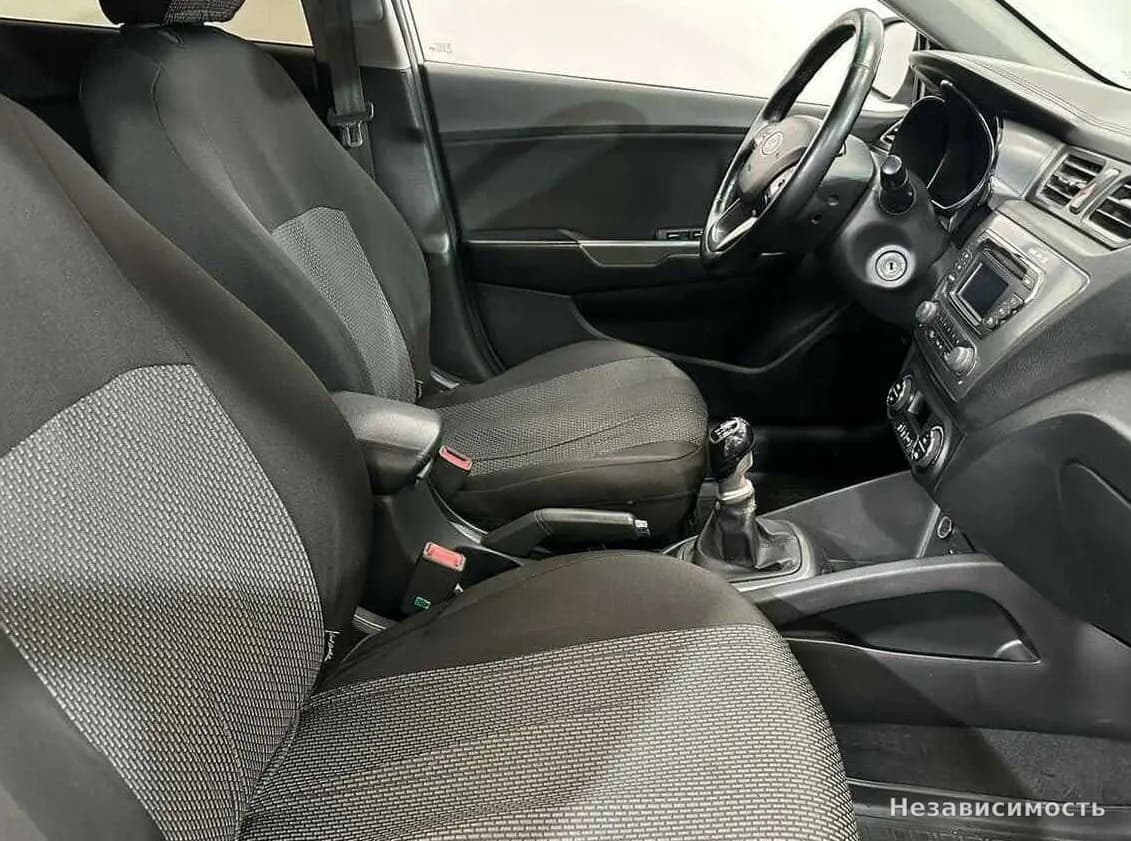 KIA Rio 2014 с пробегом — фото 10