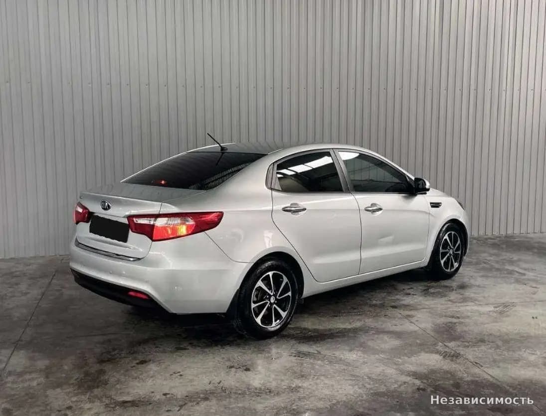 KIA Rio 2014 с пробегом — фото 5