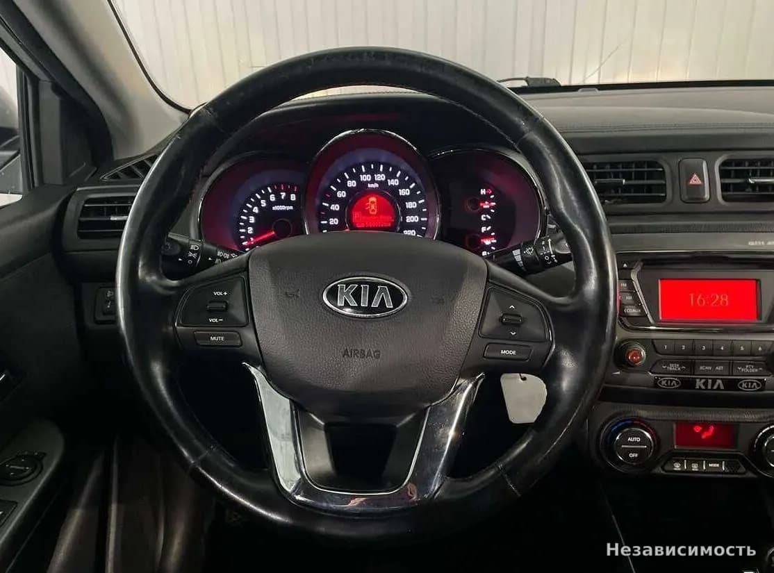 KIA Rio 2014 с пробегом — фото 10