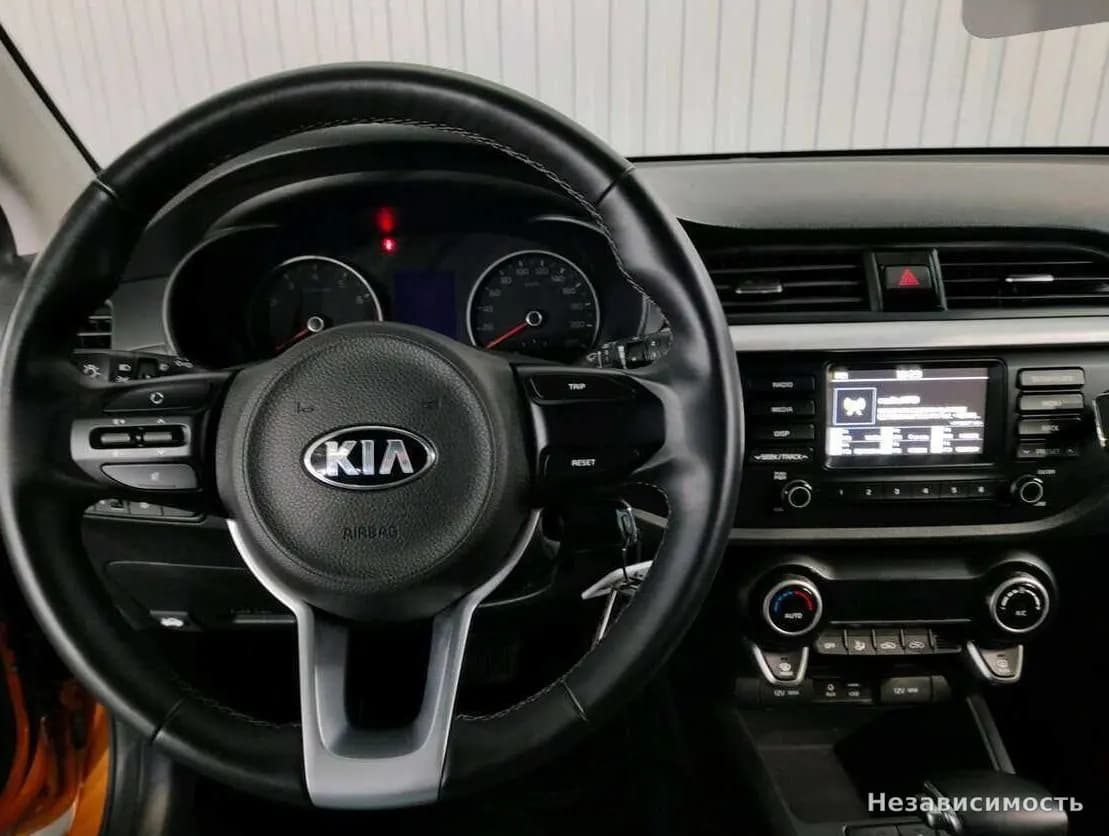 KIA Rio 2019 с пробегом — фото 9