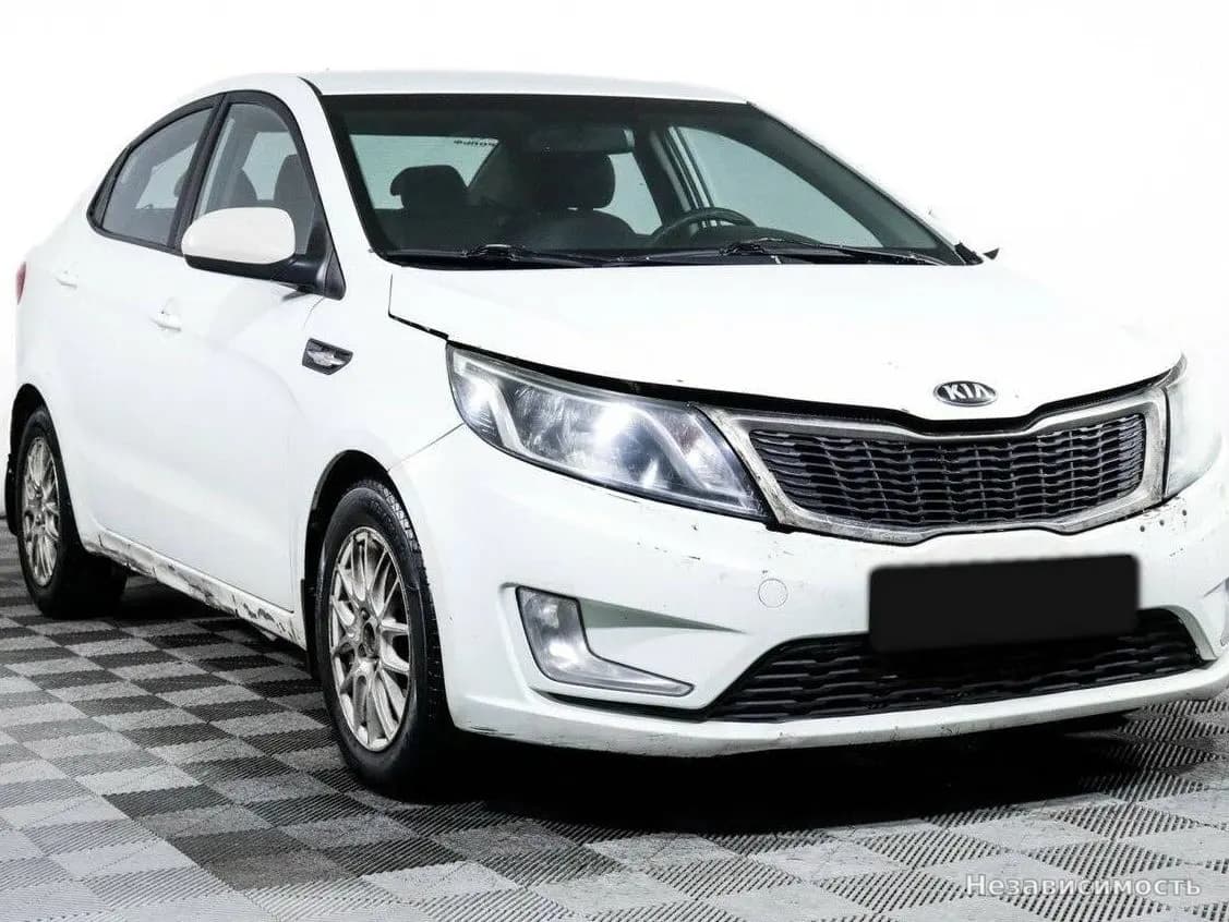 KIA Rio 2013 с пробегом — фото 3