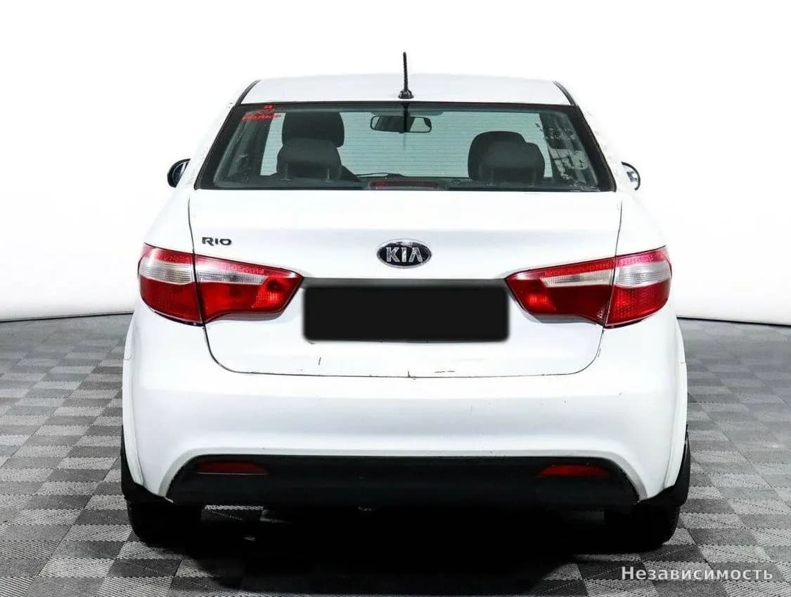 KIA Rio 2013 с пробегом — фото 5