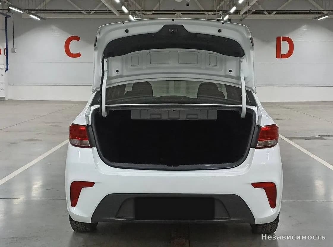 KIA Rio 2019 с пробегом — фото 10