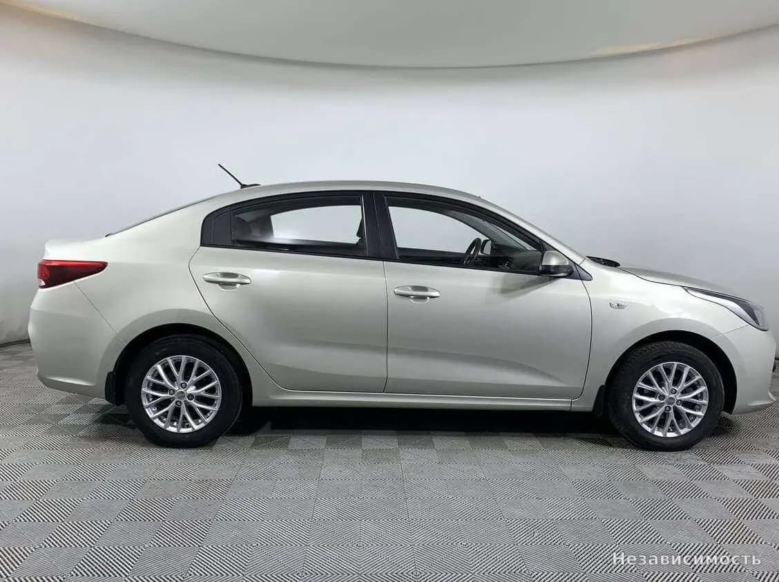 KIA Rio 2019 с пробегом — фото 4
