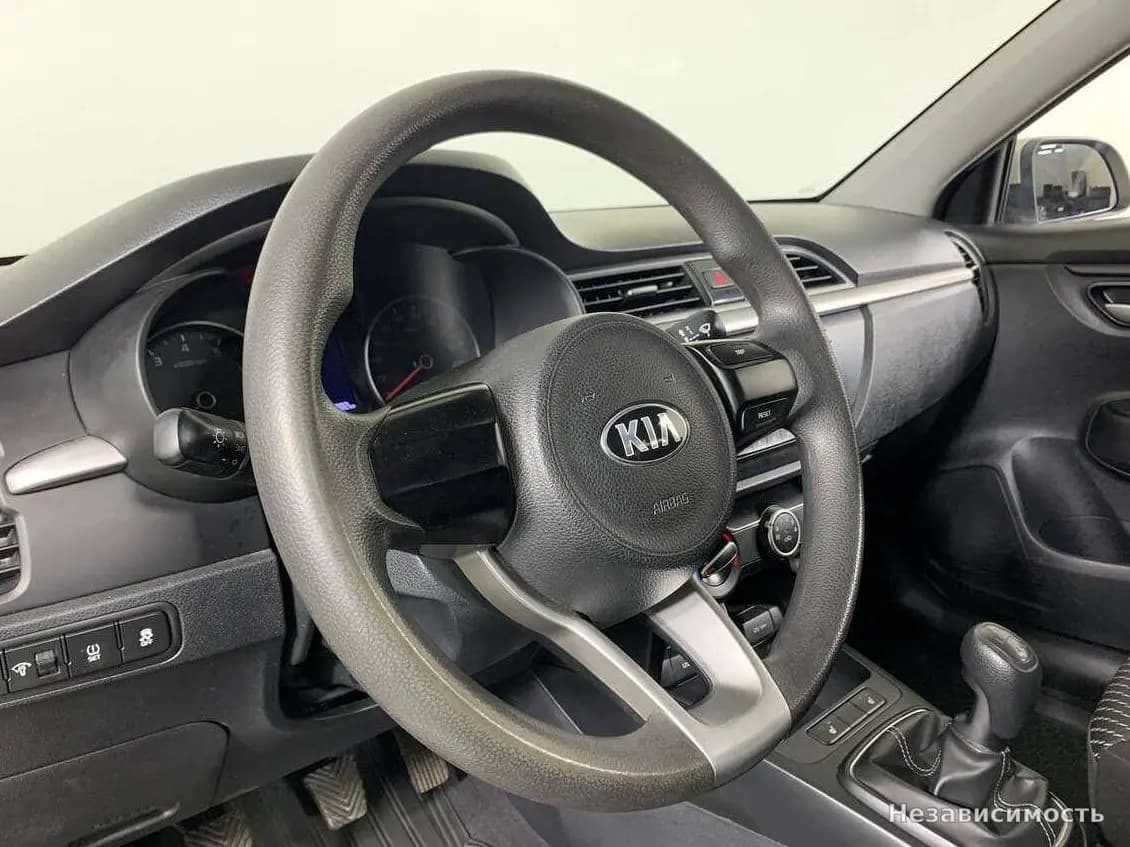 KIA Rio 2019 с пробегом — фото 9
