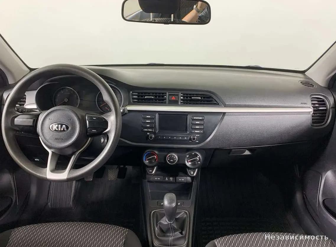 KIA Rio 2019 с пробегом — фото 10