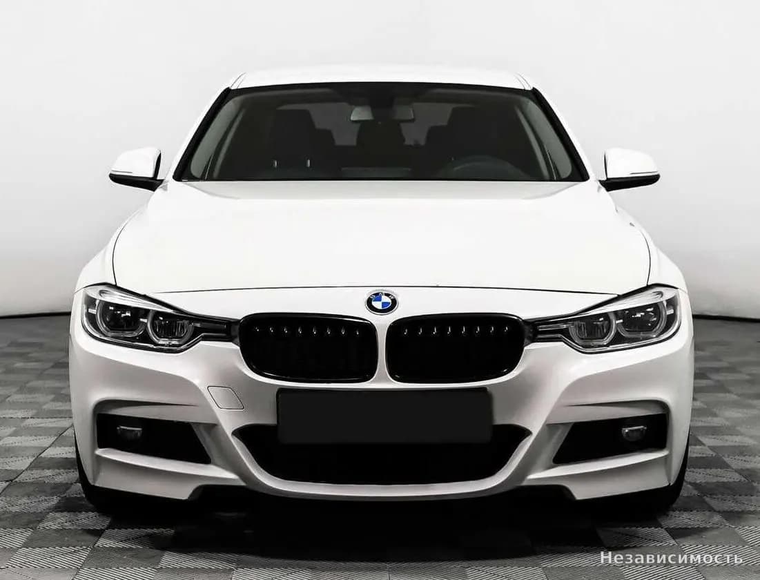BMW 3 серии 2017 с пробегом — фото 2