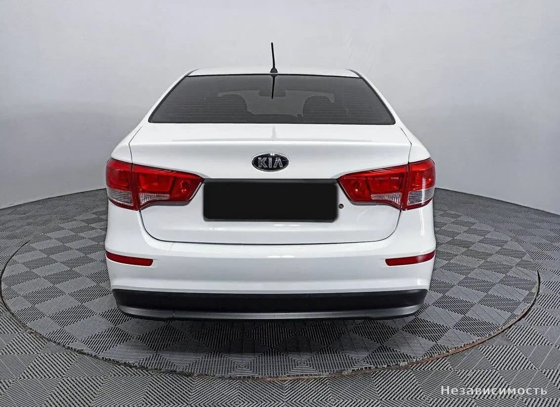 KIA Rio 2015 с пробегом — фото 6