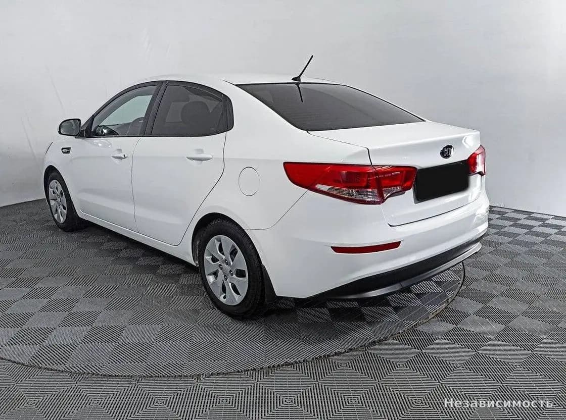 KIA Rio 2015 с пробегом — фото 7