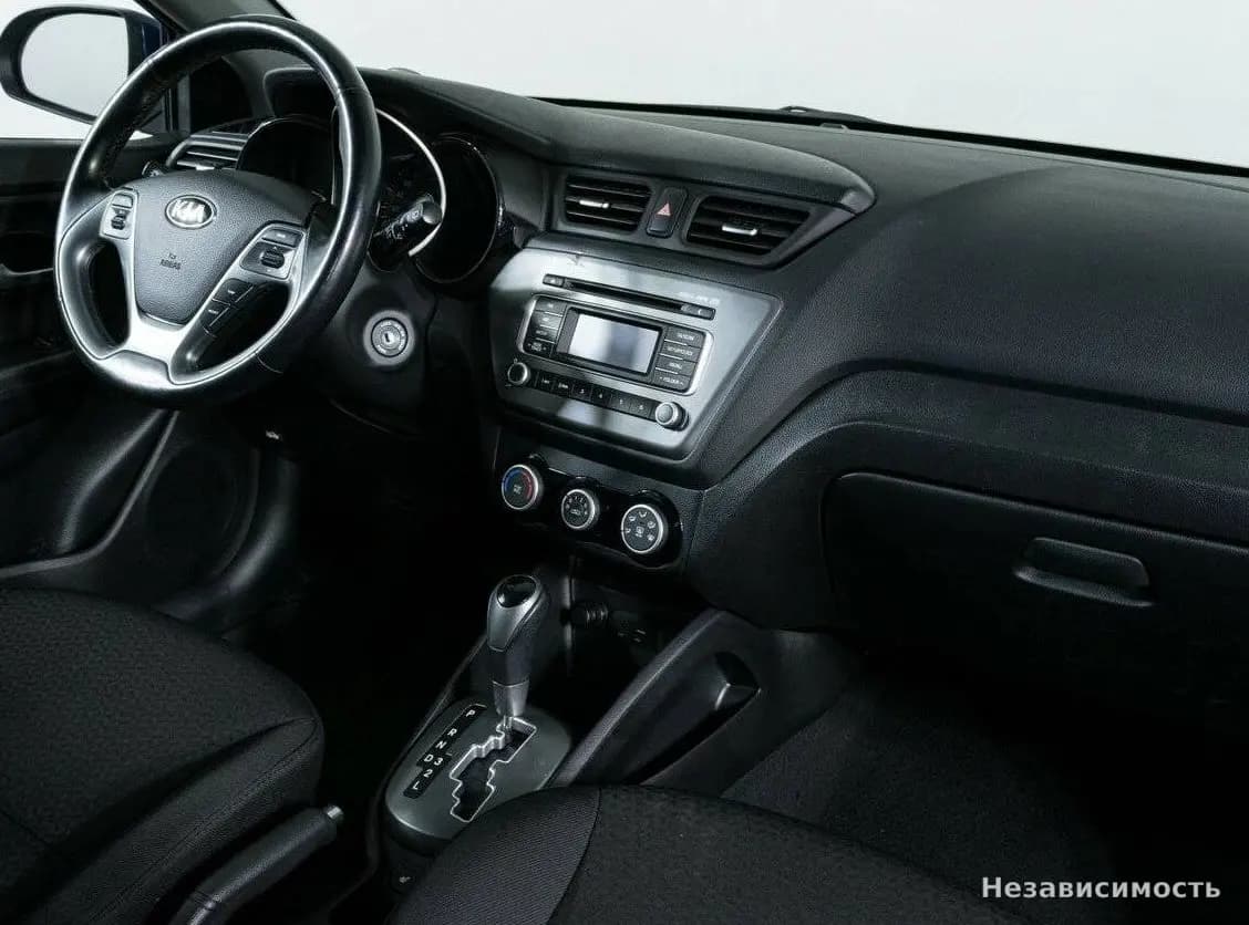 KIA Rio 2016 с пробегом — фото 8