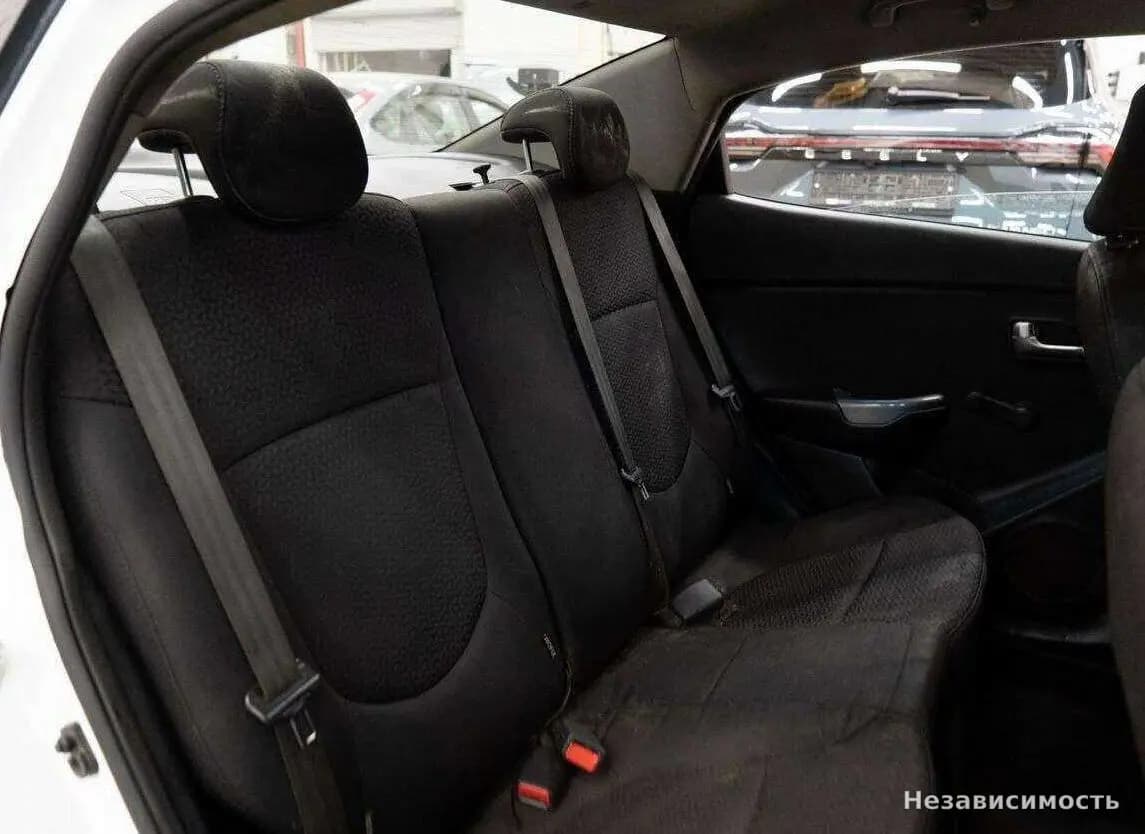 KIA Rio 2016 с пробегом — фото 8