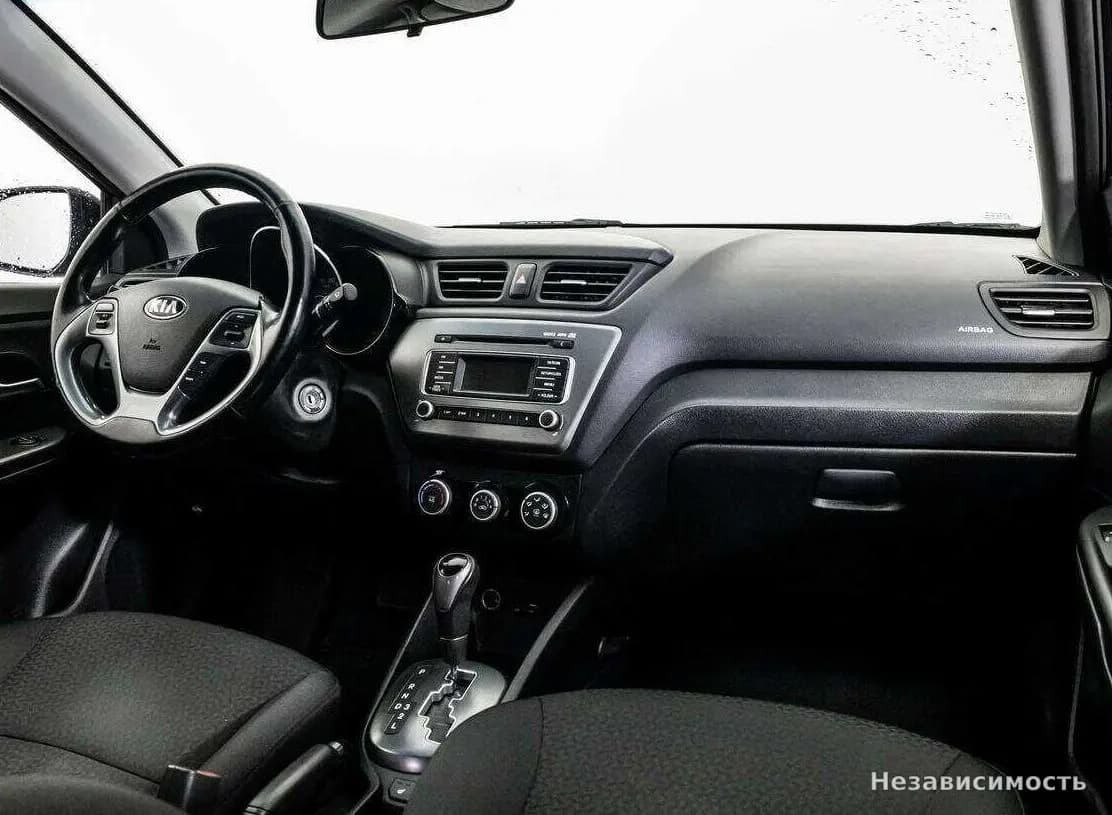 KIA Rio 2016 с пробегом — фото 9
