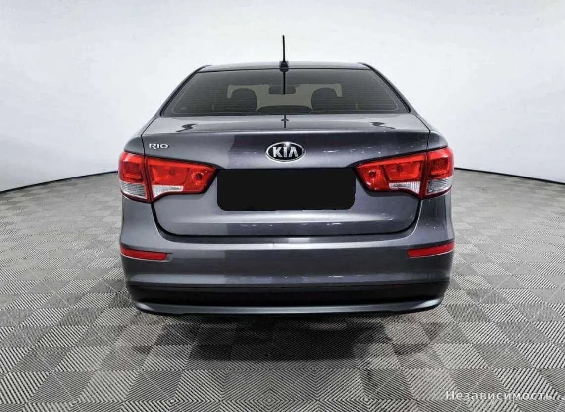 KIA Rio 2017 с пробегом — фото 5