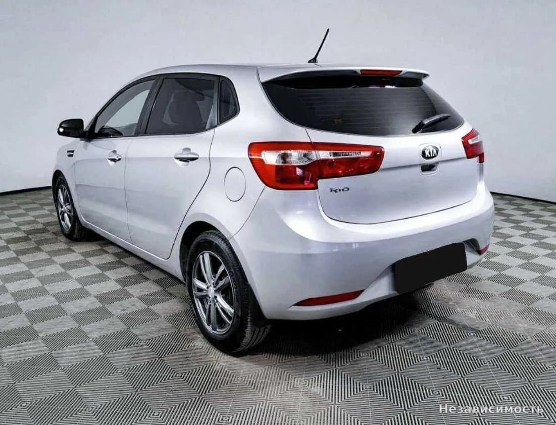 KIA Rio 2013 с пробегом — фото 7