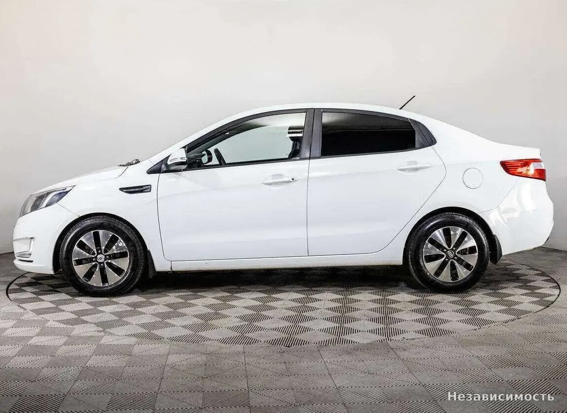KIA Rio 2012 с пробегом — фото 8