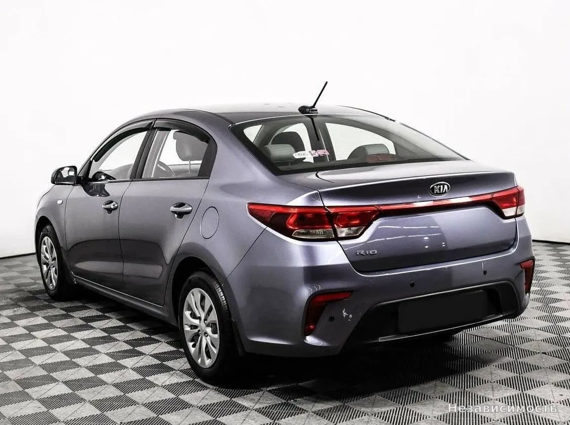 KIA Rio 2017 с пробегом — фото 7