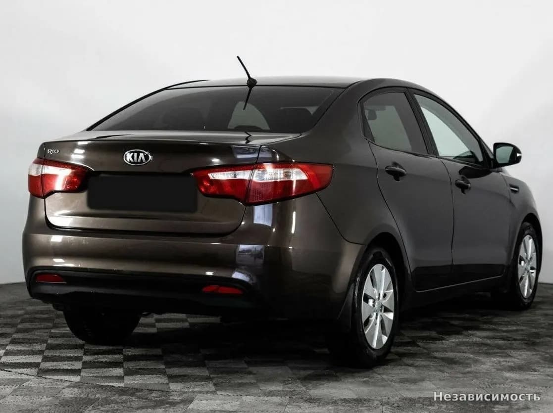 KIA Rio 2014 с пробегом — фото 5