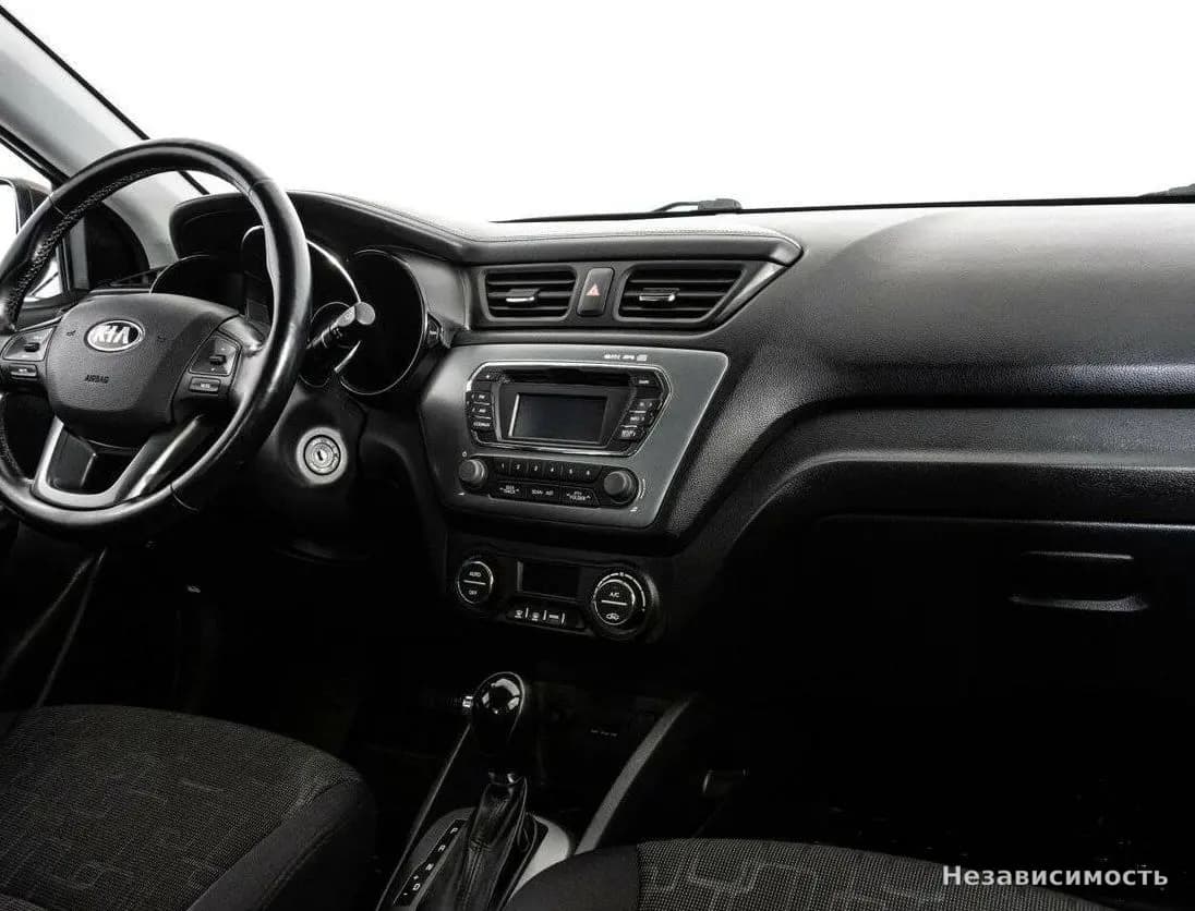 KIA Rio 2014 с пробегом — фото 9