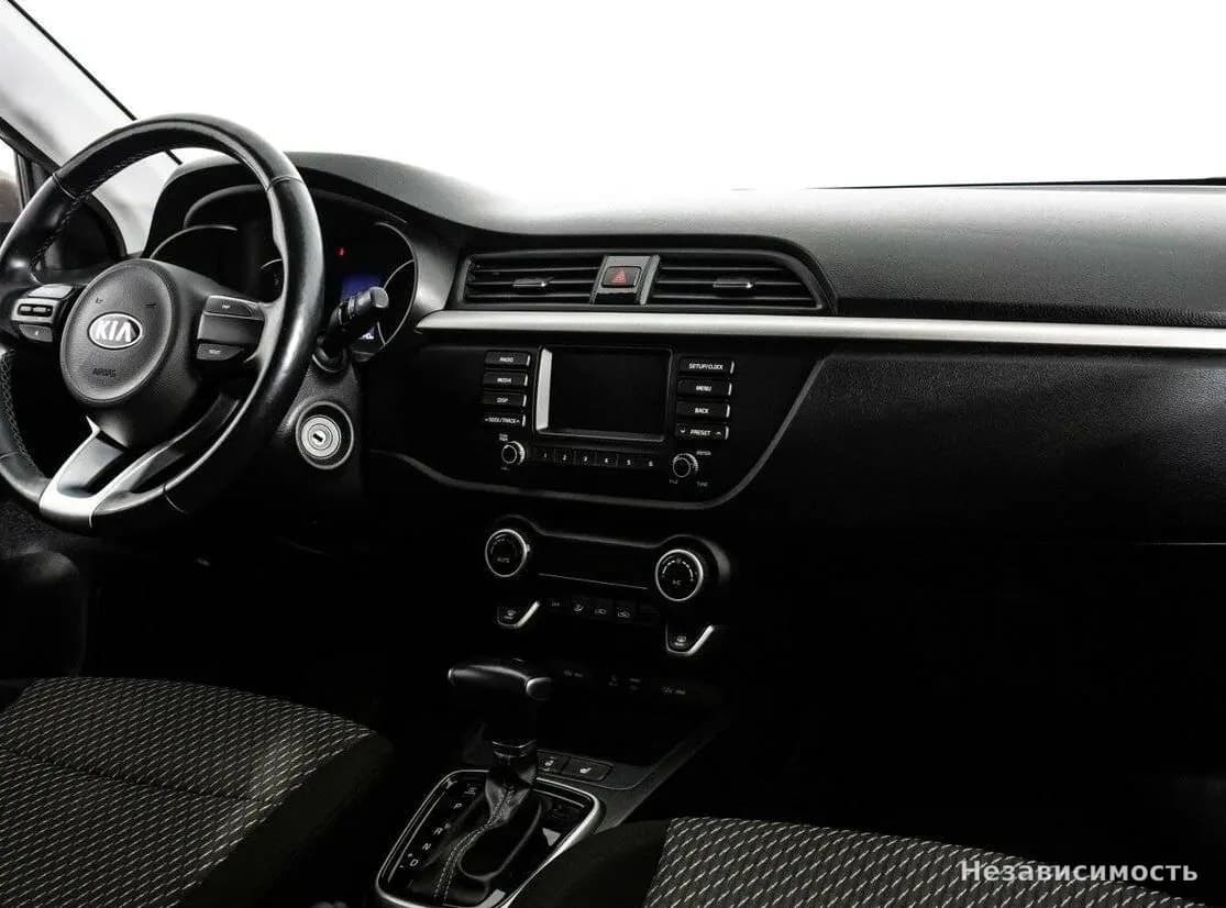 KIA Rio 2018 с пробегом — фото 7