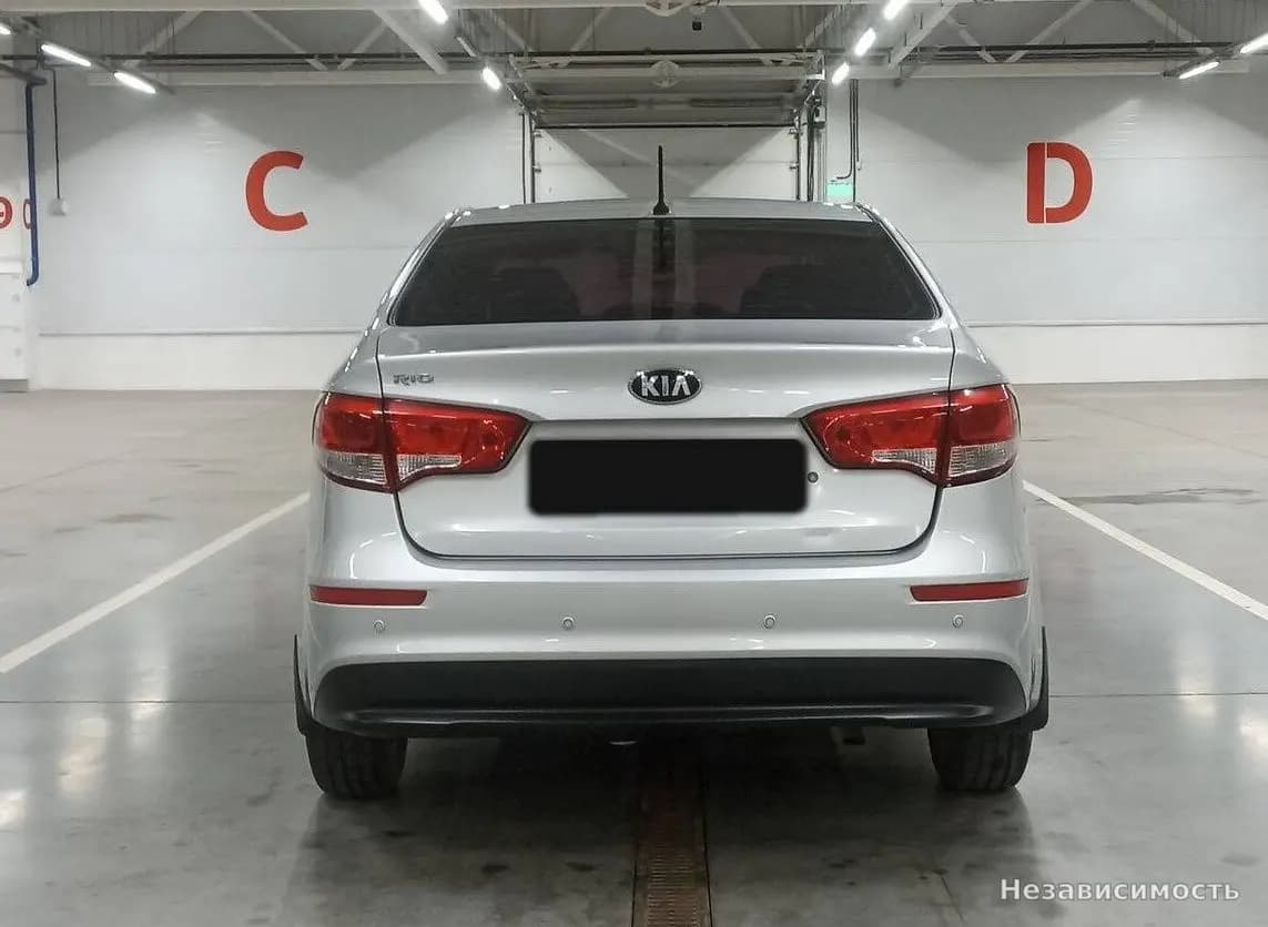 KIA Rio 2015 с пробегом — фото 6