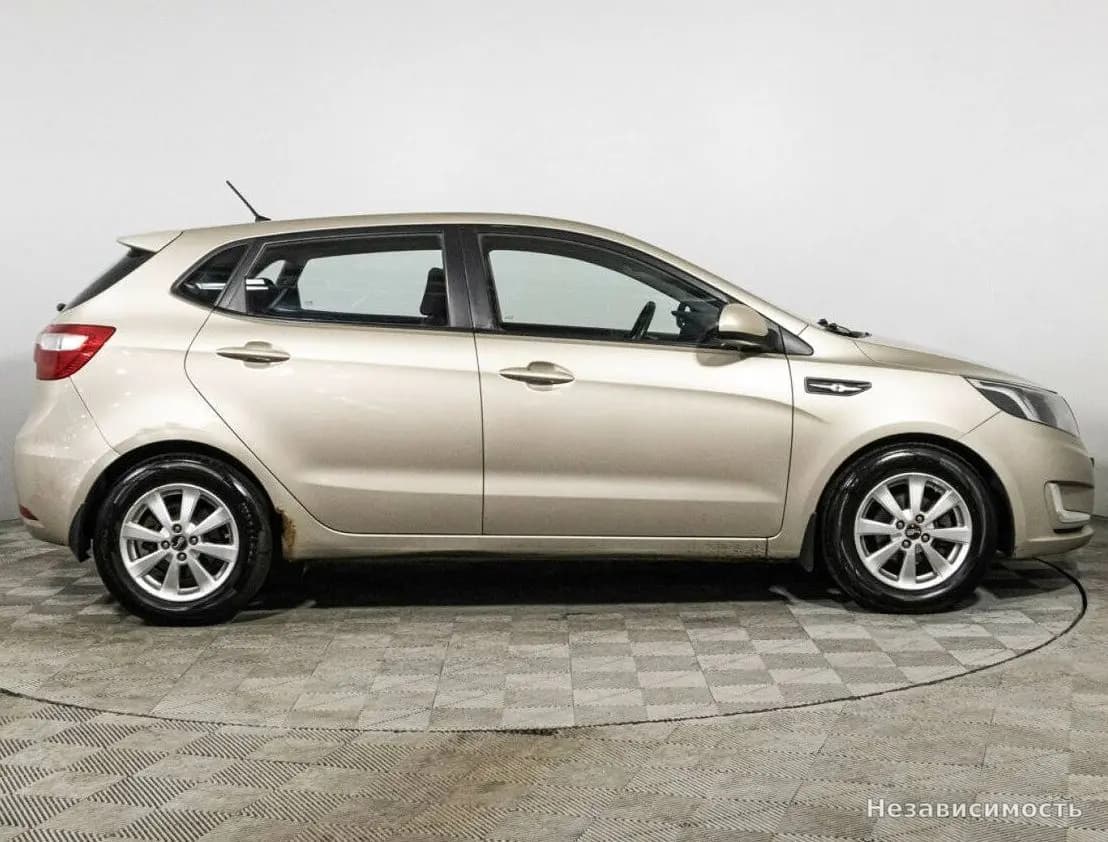 KIA Rio 2014 с пробегом — фото 4