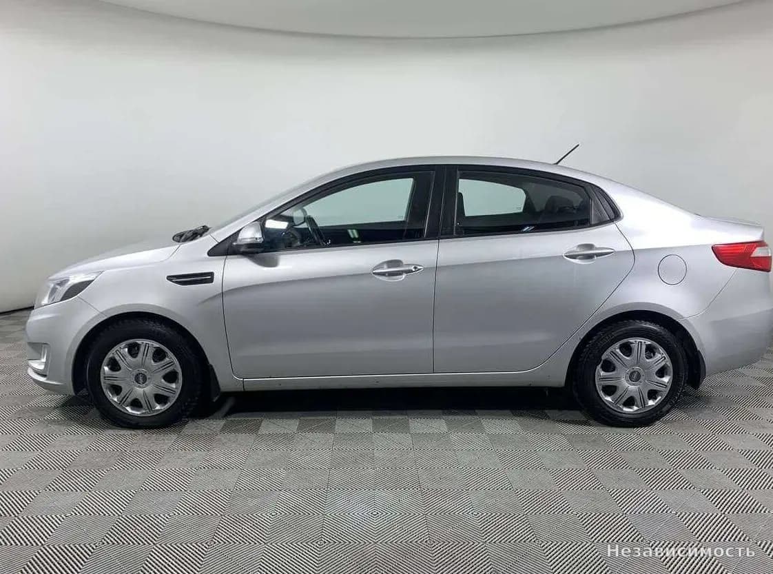KIA Rio 2012 с пробегом — фото 7