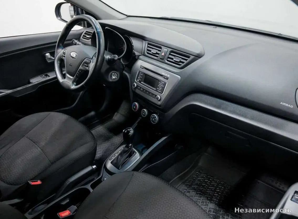 KIA Rio 2015 с пробегом — фото 10