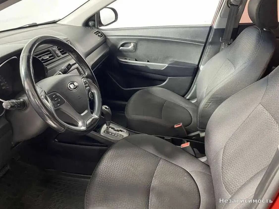 KIA Rio 2016 с пробегом — фото 9