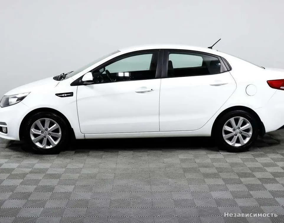 KIA Rio 2016 с пробегом — фото 8