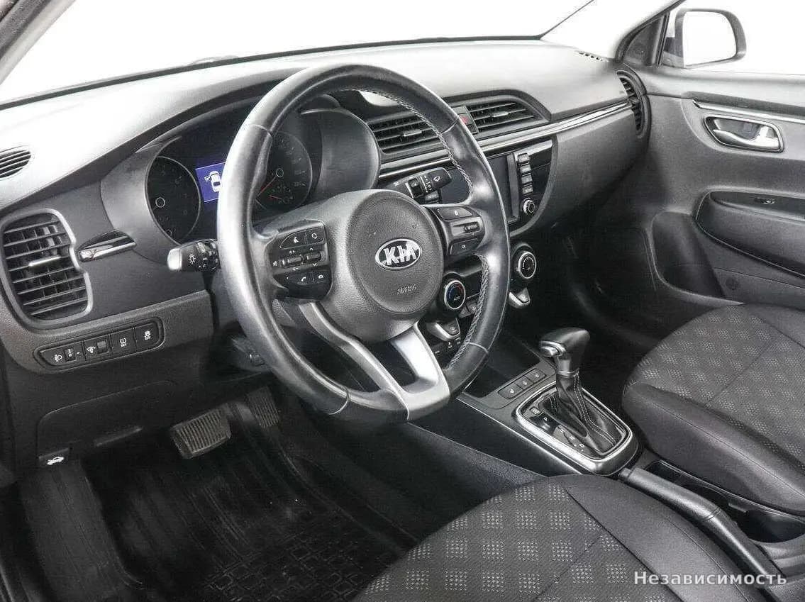 KIA Rio 2017 с пробегом — фото 9