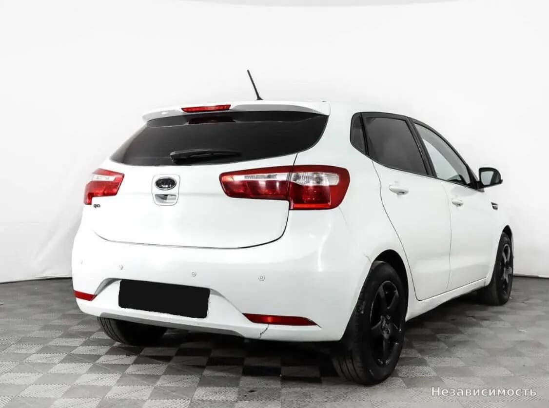 KIA Rio 2012 с пробегом — фото 5