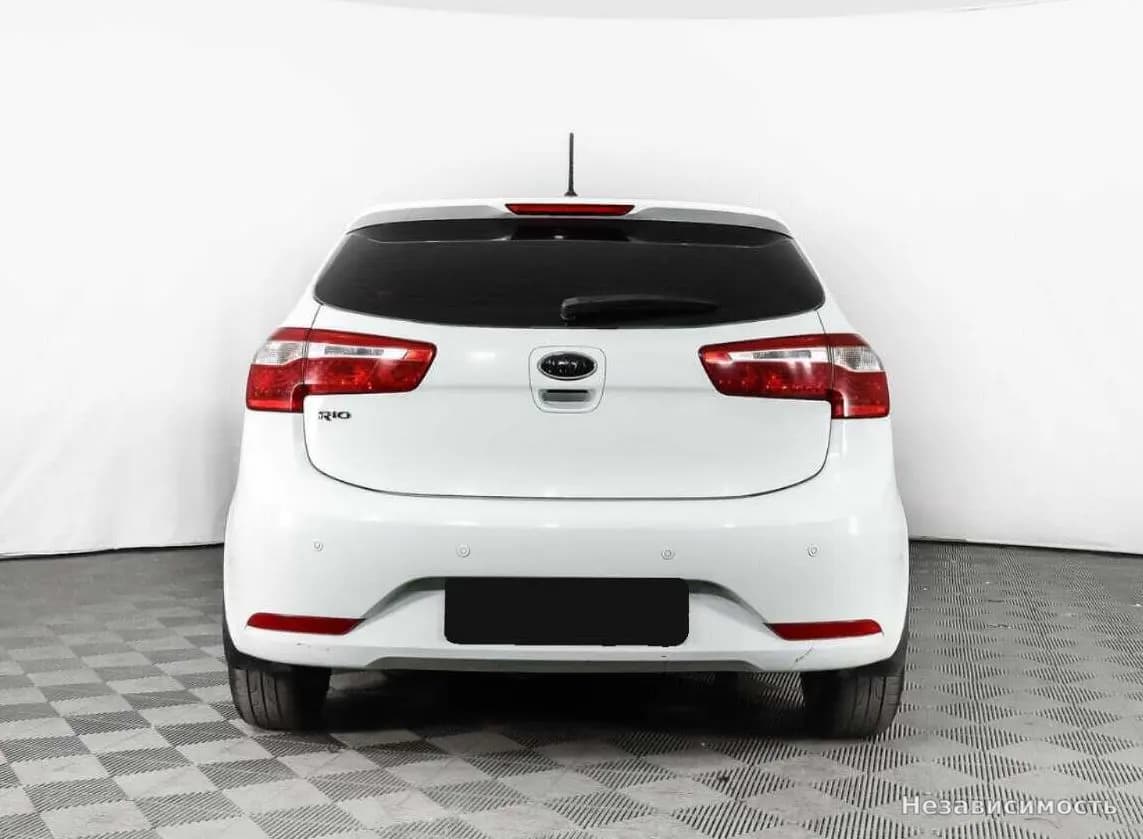 KIA Rio 2012 с пробегом — фото 6