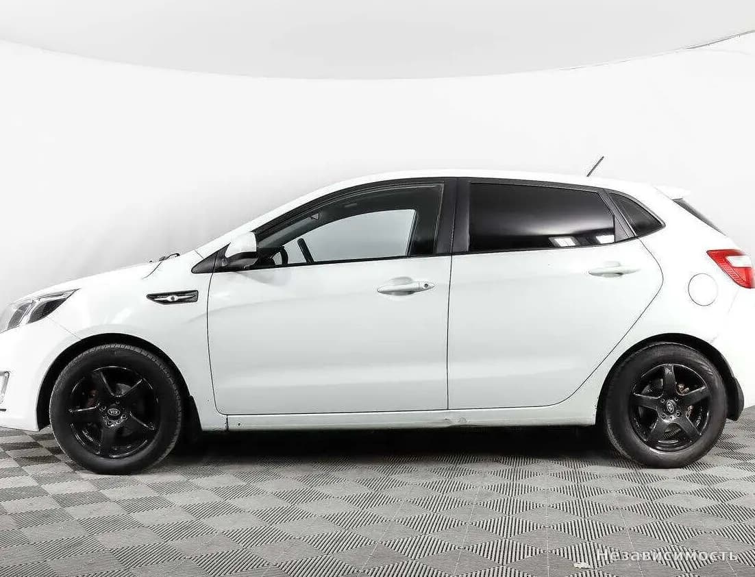 KIA Rio 2012 с пробегом — фото 8