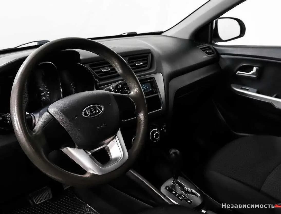 KIA Rio 2012 с пробегом — фото 9