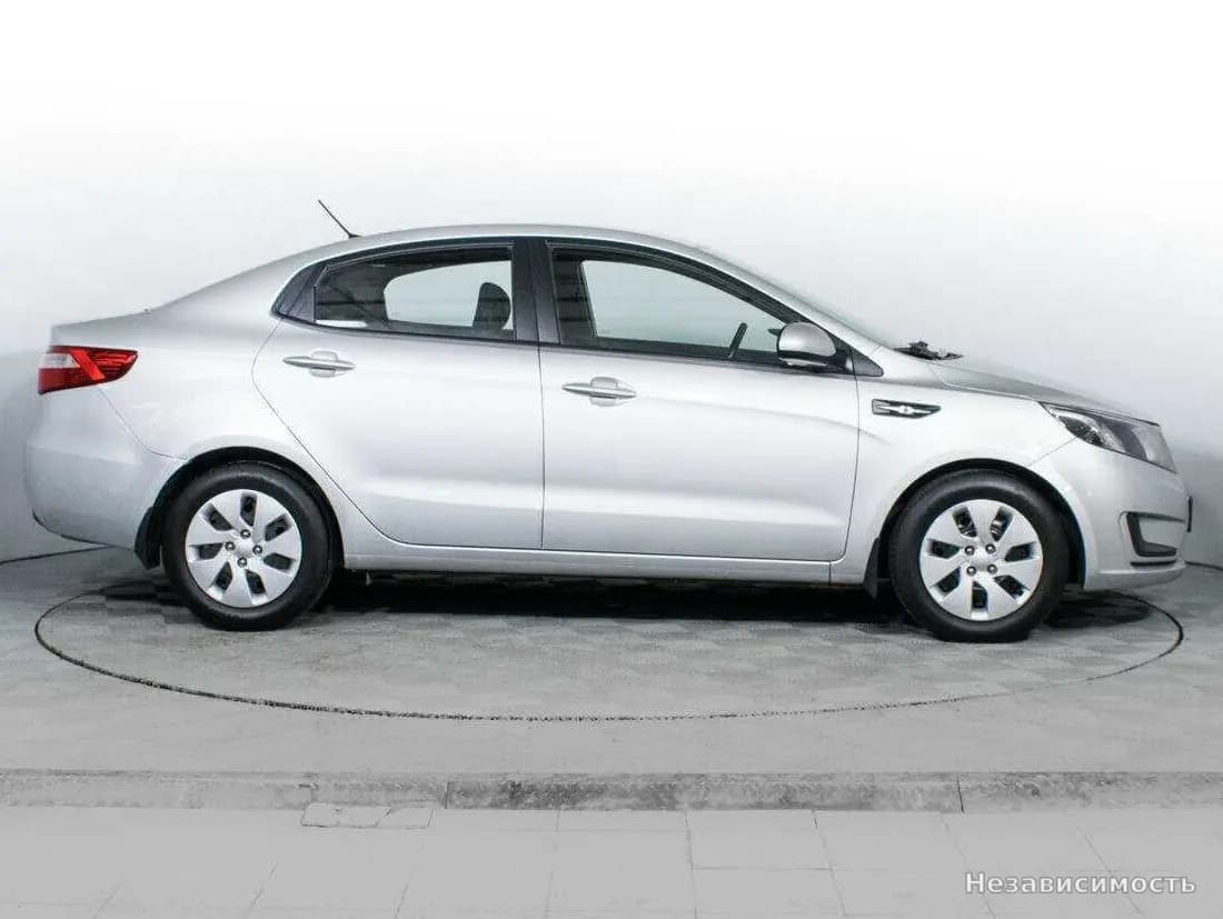 KIA Rio 2014 с пробегом — фото 4