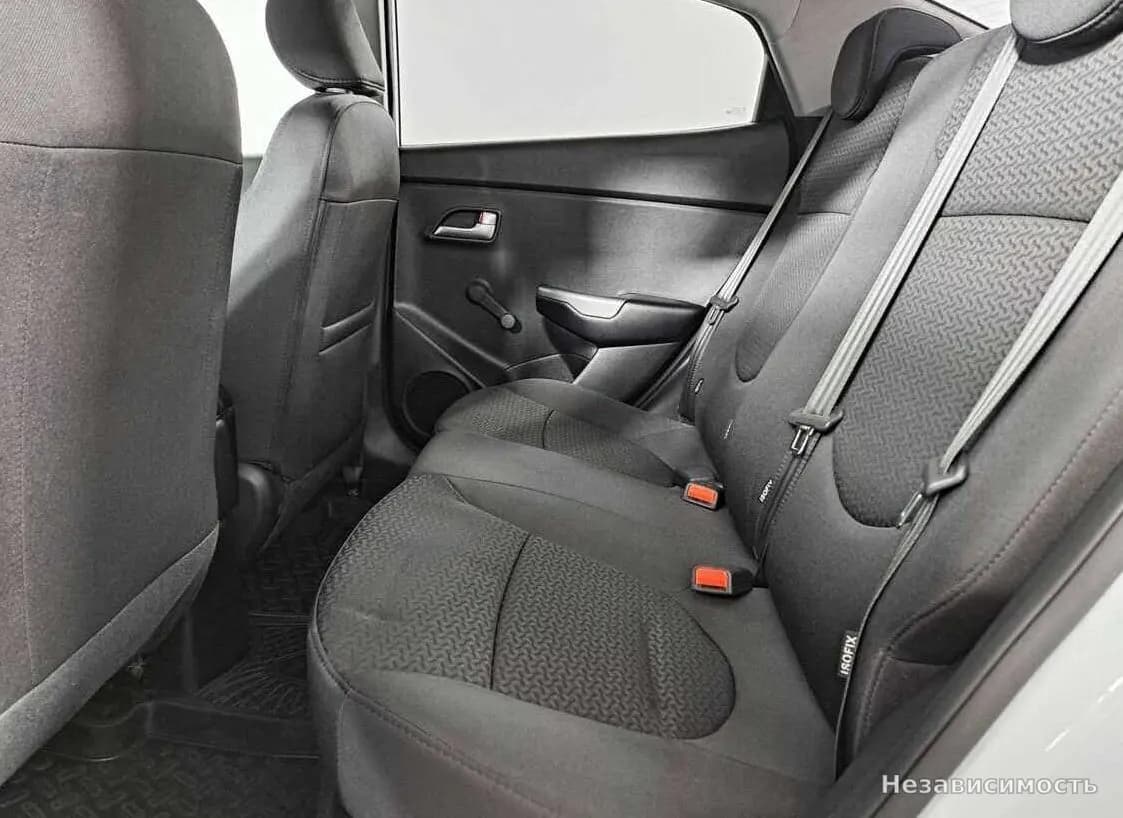 KIA Rio 2017 с пробегом — фото 10
