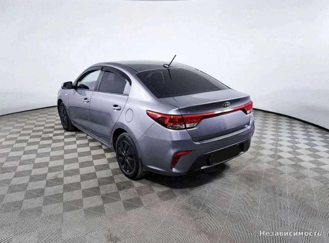 KIA Rio 2017 с пробегом — фото 7