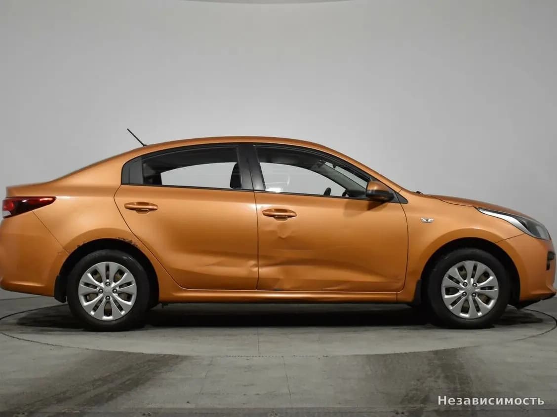 KIA Rio 2017 с пробегом — фото 4