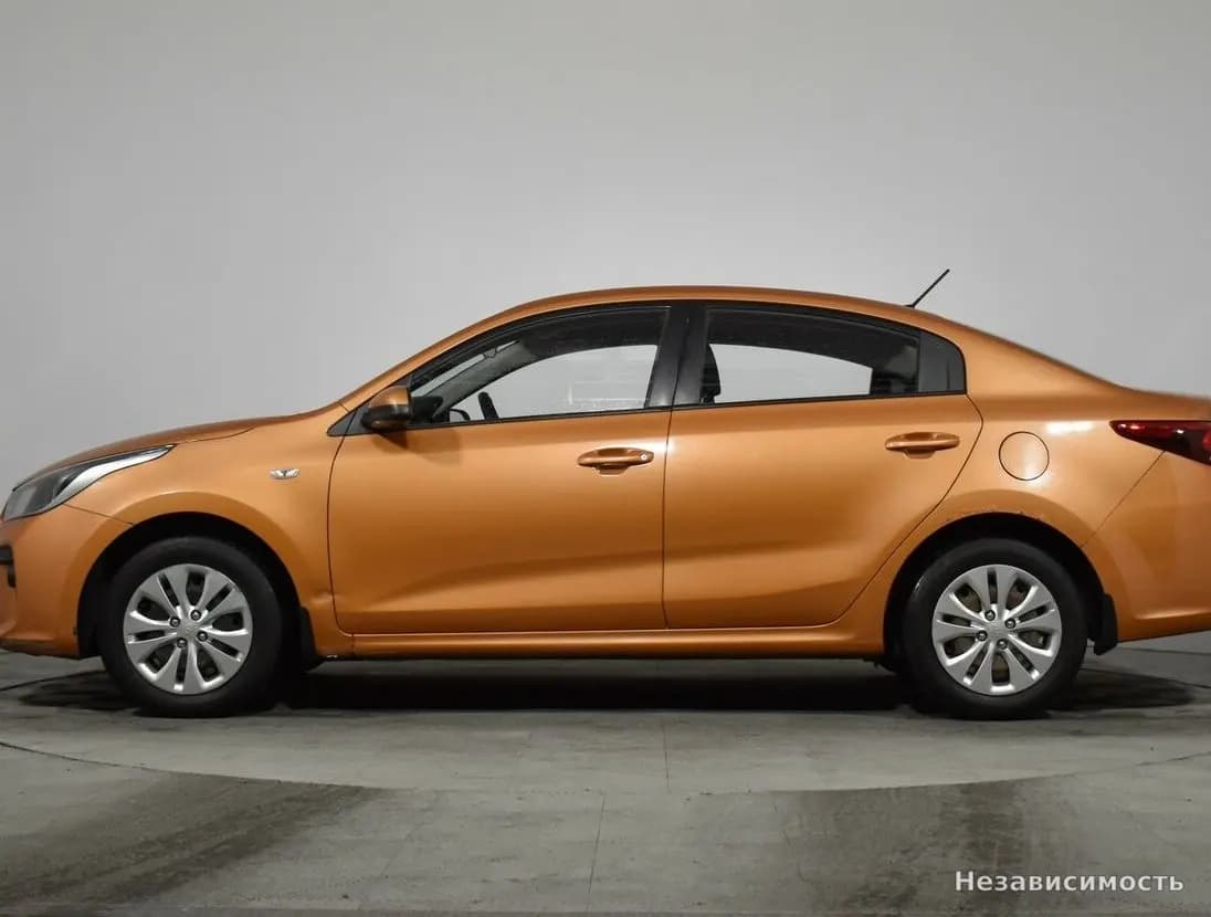 KIA Rio 2017 с пробегом — фото 8