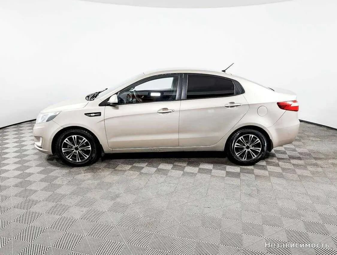 KIA Rio 2013 с пробегом — фото 8