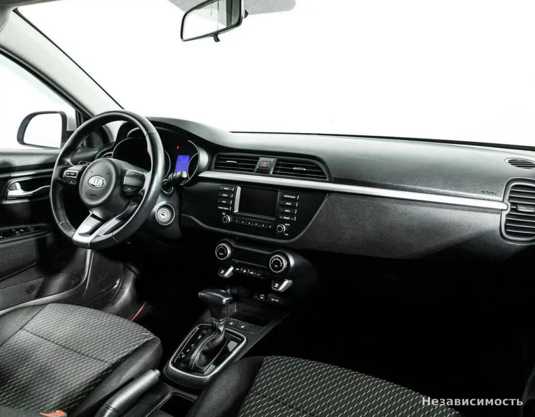 KIA Rio 2019 с пробегом — фото 9