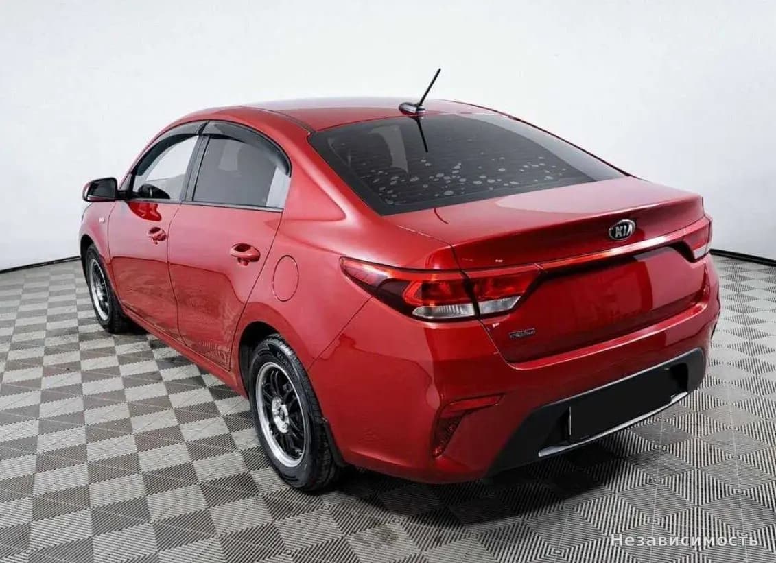 KIA Rio 2018 с пробегом — фото 6