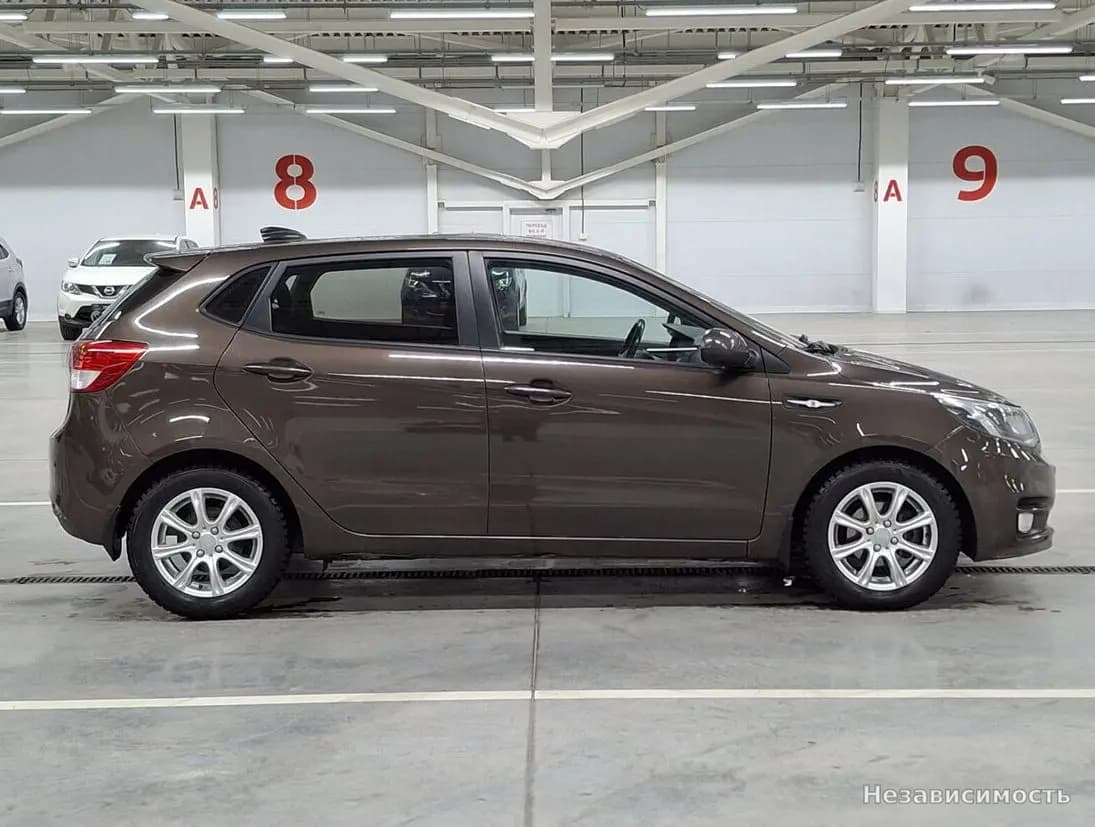 KIA Rio 2017 с пробегом — фото 4