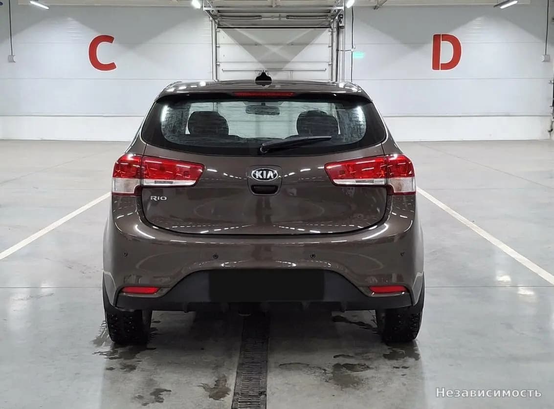 KIA Rio 2017 с пробегом — фото 6