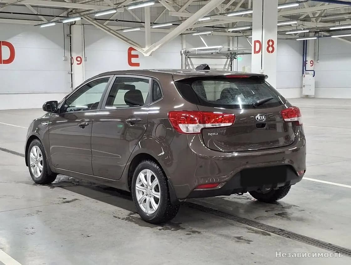 KIA Rio 2017 с пробегом — фото 7