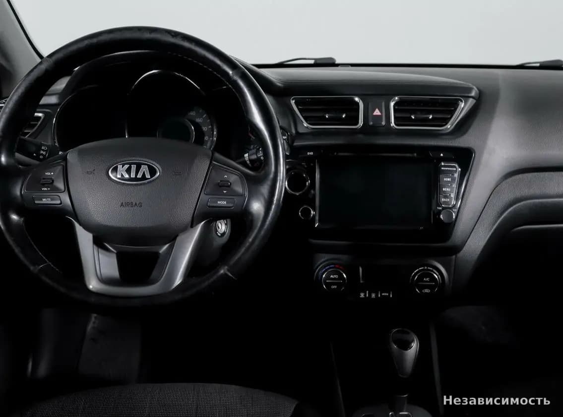 KIA Rio 2013 с пробегом — фото 10
