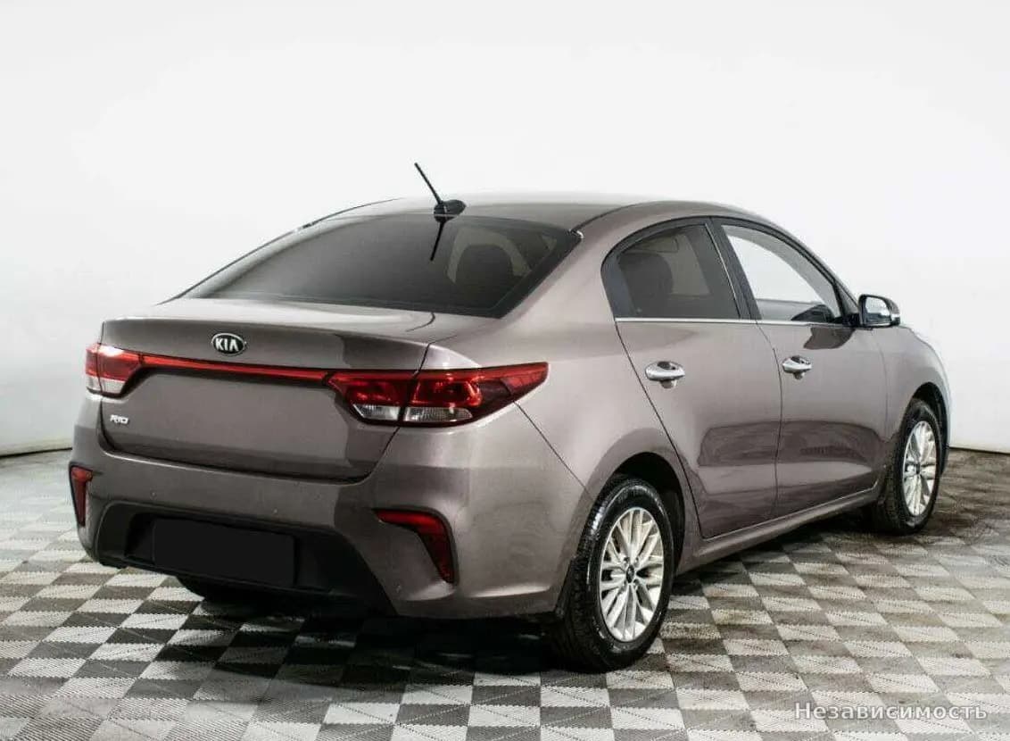 KIA Rio 2017 с пробегом — фото 4