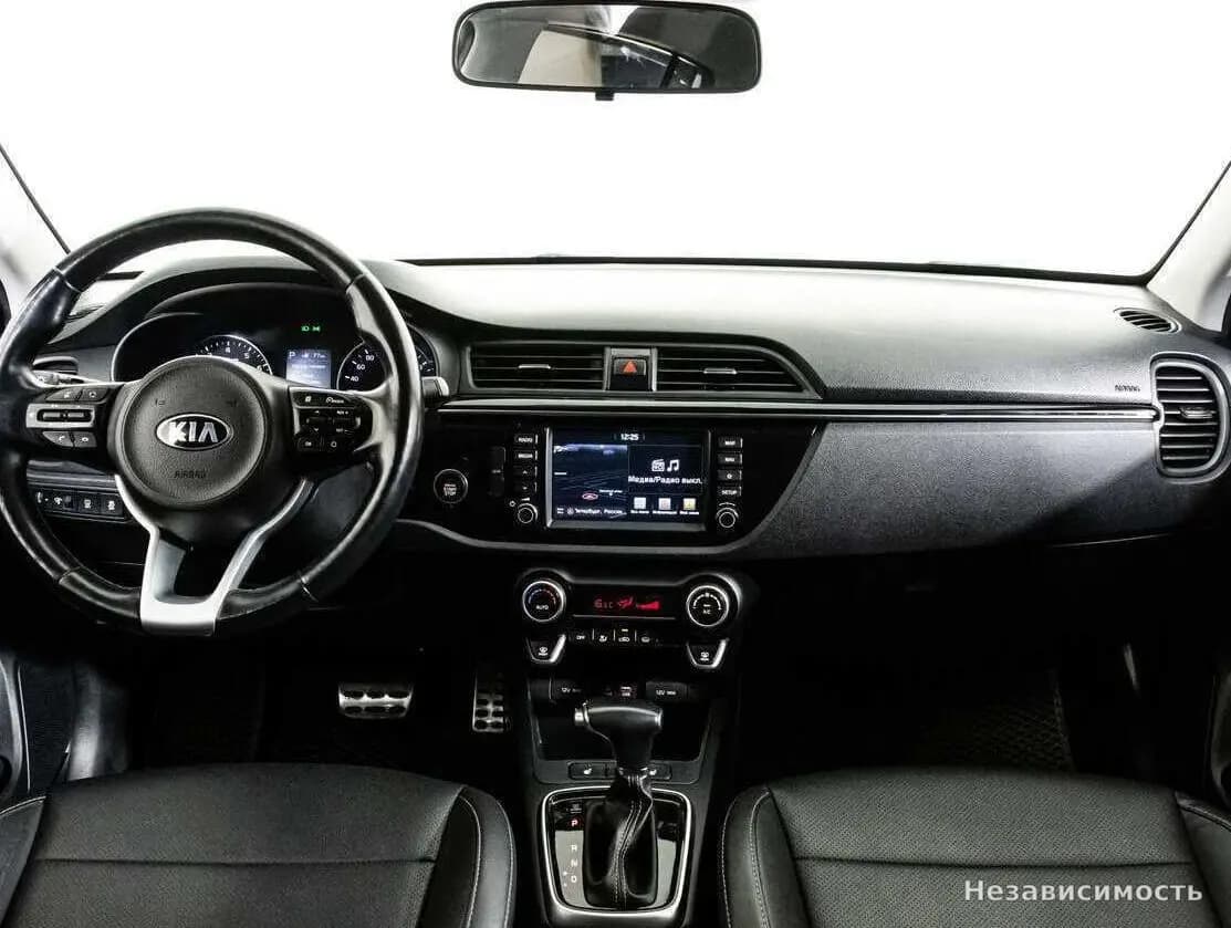 KIA Rio 2018 с пробегом — фото 10