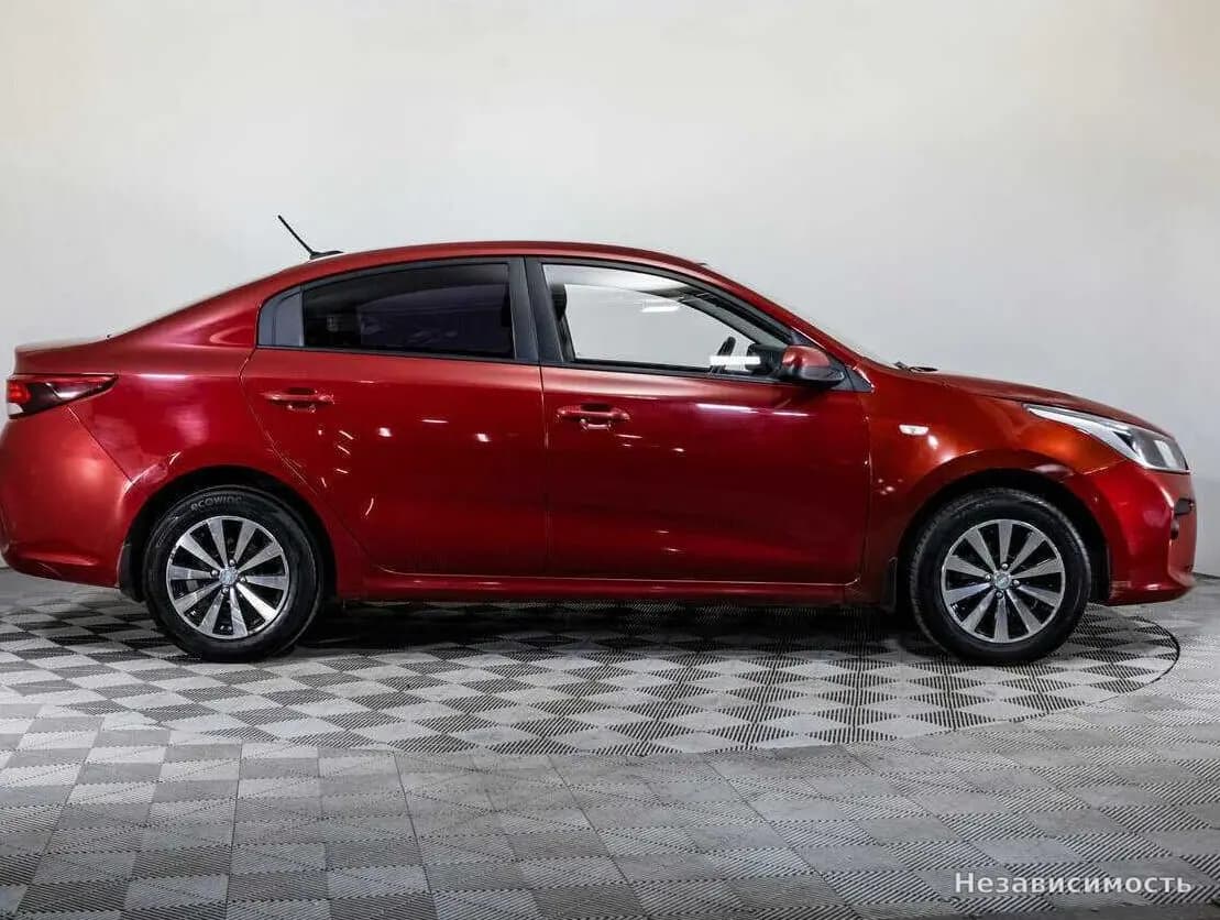 KIA Rio 2017 с пробегом — фото 4