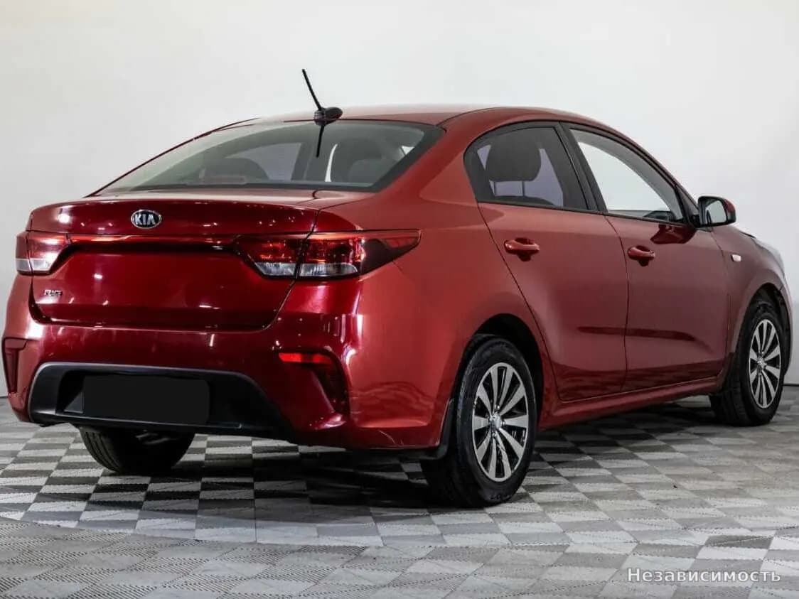 KIA Rio 2017 с пробегом — фото 5
